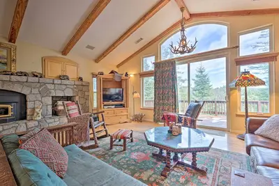 Image de Beautiful View Home w/ Fenced Yard, 5 Mi to Lake!