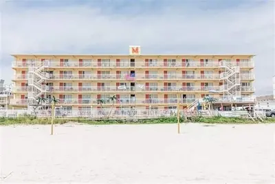 Image de Oceanfront top flr 1 br condo at Madrid