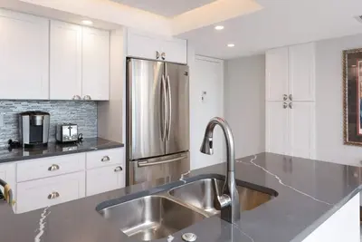 Image de Rent this Luxury 5 Star Apartment on The Anchorage, Siesta Key Apartment 1029