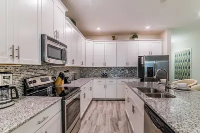Image de Rent the Perfect 6 Bedroom Villa on Storey Lake Resort, Orlando Villa 4979