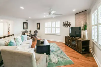 Image de 3 Bed Villa on South End of beautiful Tybee Island