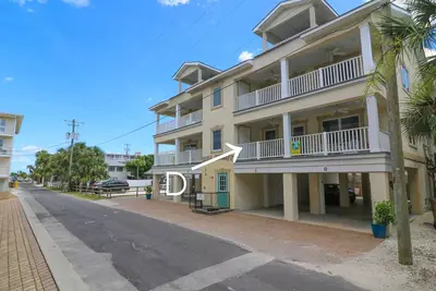 2 Beds Villa on the South End of Tybee Island