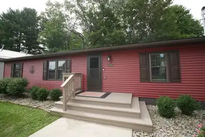 Image de The Red Haven at Conneaut Lake