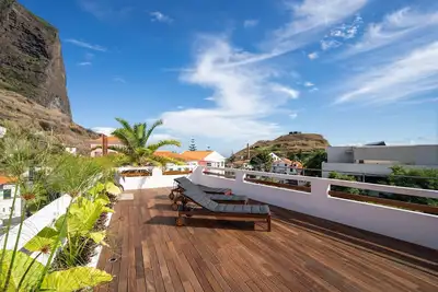 In the village, between the sea and the mountains - Madeira Surf Camp Ii