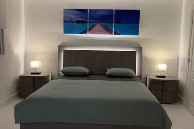 Image de Downtown Miami Brickell Bay & Pool View 4 Bedrooms
