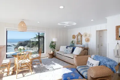 Image de Corner Unit Oceanfront Condo