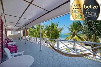 Image de Beachfront property in central part of town! ! !
