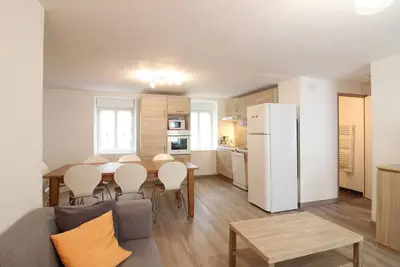 Image de Appartement T5 au Mont-Dore, hyper centre, 4 chambres, Wifi, 10 pers, super équipé