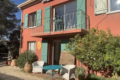 Image de \"La Githomière\" maison Provençale au calme T3 en rez de jardin