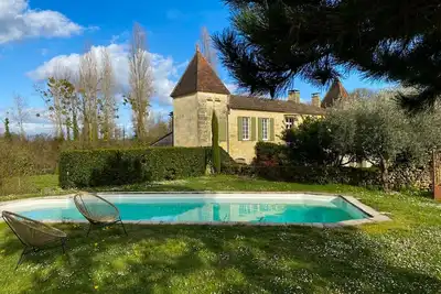Image de Gîte Le Moulin, jardin bucolique et piscine au coeur des vignobles