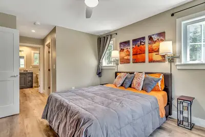 Image de cozy 1 bedroom, 1 bath, sleeps 4 fully equipped apartment