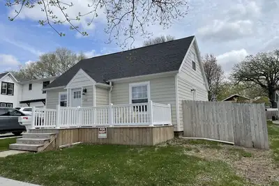 Image de Summer Breeze - Newly Remodeled Quaint Home - 7 blocks from beach