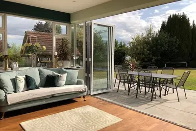 Image de Beautiful Historical home with Modern Amenities