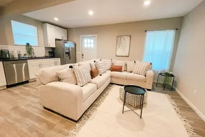 Image de Modern & Cozy Concord Escape 2br\/1bth Apt