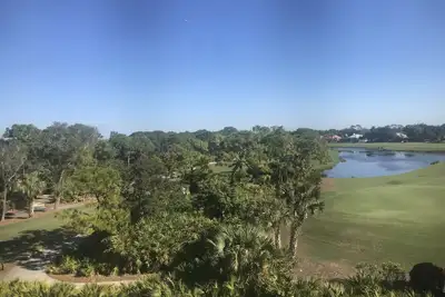 Image de Pelican Landing Condo | Gorgeous Views | Private Beach
