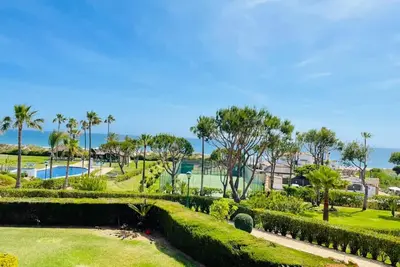 Image de Beautiful 2 bedroom flat in Elviria