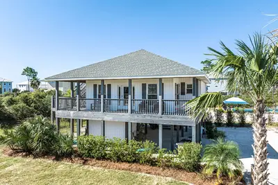 Image de Gulf View 3/2 with community pool- 3 king beds! Dog Friendly! - Specials!