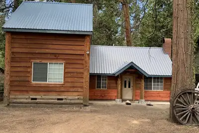 Image de The Cabin on Kinglet-walk to the Village and short drive to the lake