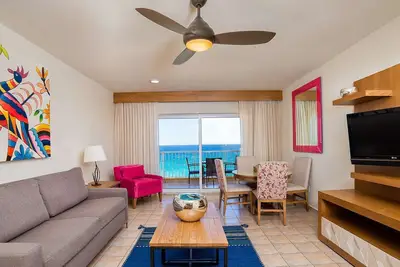 Image de Beautiful Beach Resort Property- Cabo San Lucas, Mexico!