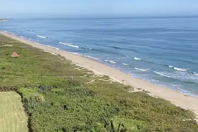 Image de La Bella Beach Condo is Shore to Please