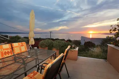 Image de Appartement de vacances Podstrana pour 1 - 8 personnes avec 3 chambres à coucher - Appartement de va