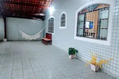 Image de House for Season 3 blocks from the Beach 🏖️ ⛱️🌻