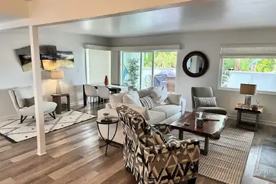 Image de Spacious Woods Cove Gem - 100 Steps to the Sand