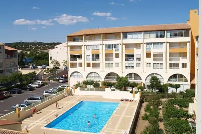 Image de Appartement  Dans Residence Avec Piscine 7 Personnes Proche Aqualand
