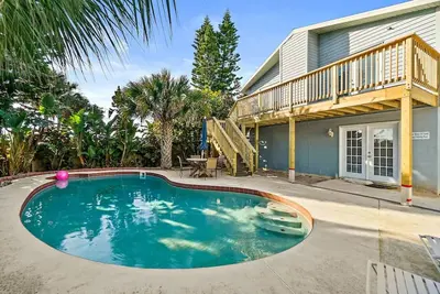 Image de Flip Flop Bungalow with Pool