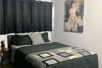 Image de Red Door Cottage in West Palm Beach