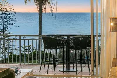 Image de Orion 6 - Beachfront Rainbow Bay - All Linen Supplied - Min. 3 Night Stays!