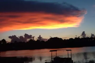 Image de Nice quiet lakefront home with great fishing!