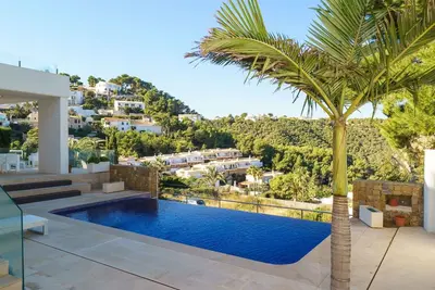 Image de Maison de vacances privée avec Wifi, climatisation, piscine privée, Tv, terrasse, parking