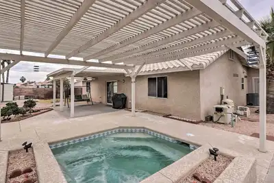 Image de Fort Mohave Home w/ Hot Tub: 4 Mi to Co River!