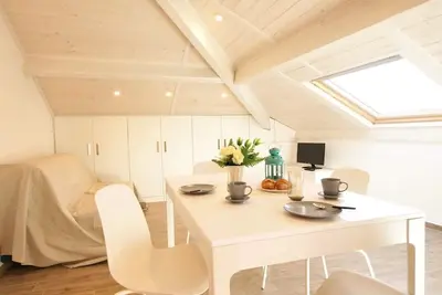 Image de Loft with terrace and A\/C 100m from beaches | Ap02