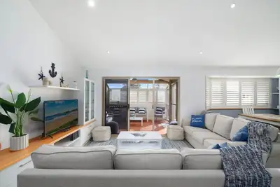 Image de Airy coastal townhouse 2 min walk to the beach