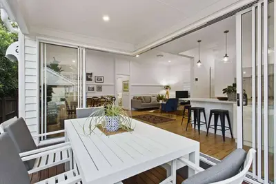 Image de Sierra Cottage - Stunning Renovation in Superb Location