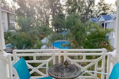 Lovely home in front of the beach with sunset view