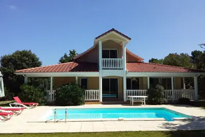 Image de Villa 4 chambres piscine privée sur le golf