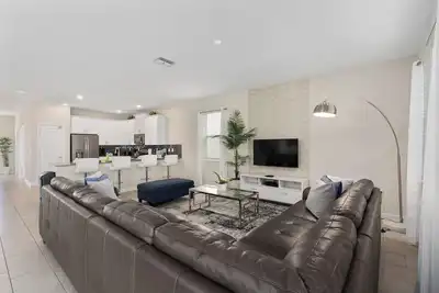 Image de Maison de 8 chambres dans le meilleur complexe
