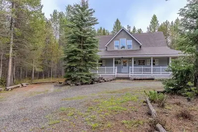 Image de Delightful 3 bedroom cabin just 32 miles from Ynp on Bills Island