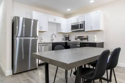 Image de Great Deal! Serene Unit, Near Ski Lifts, Free Shuttle Service, Hot Tub, Jacuzzi, Hiking, Ice Skating