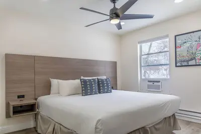Image de Adventure Vacation! Two Spacious Units, Near Old Town Hot Springs, Hot Tub, Ice Skating, Hiking
