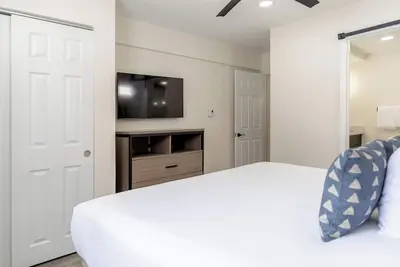 Image de Ultimate Adventure in Colorado! Three Serene Units, Near Ski Lifts, Free Shuttle Service, Hot Tub, Jacuzzi, Free Parking!