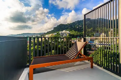 Image de D252-sea view apartment walk to beach & nightlife