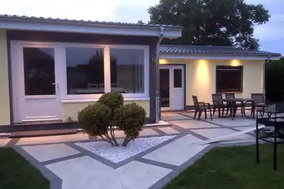 Image de Family-friendly vacation home with large garden and terrace near the Baltic Sea.