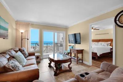 Image de ☀Beachfront~Amazing Gulf View~Free Beach Svc⛱️~Balcony~2br Island Echos 2e🌅