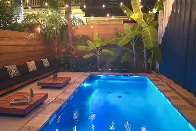 Image de Modern and Spacious House | Heated Pool | Near Fq