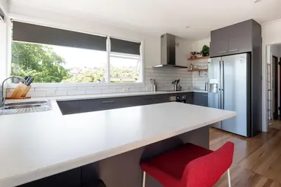 Image de Near the Cbd, Perfect for Large Groups & Parking