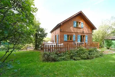 Image de Chalet à Biron avec Sauna et Vue Nature